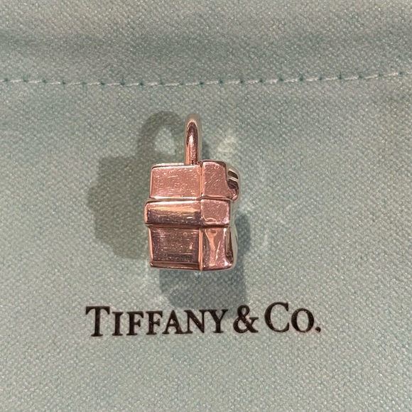 Tiffany & Co. RARE Discontinued Tiffany Present Box Charm - Picture 4 of 10
